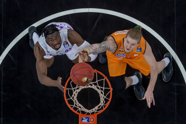 据球队内部 据球队内部