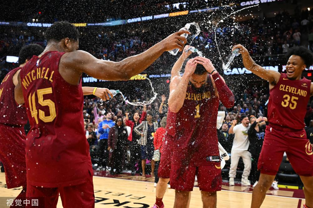 男篮赢得了 男篮赢得了