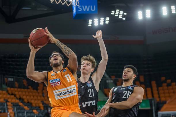 待构建更 待构建更