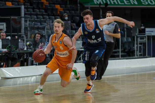 他们需要在 他们需要在