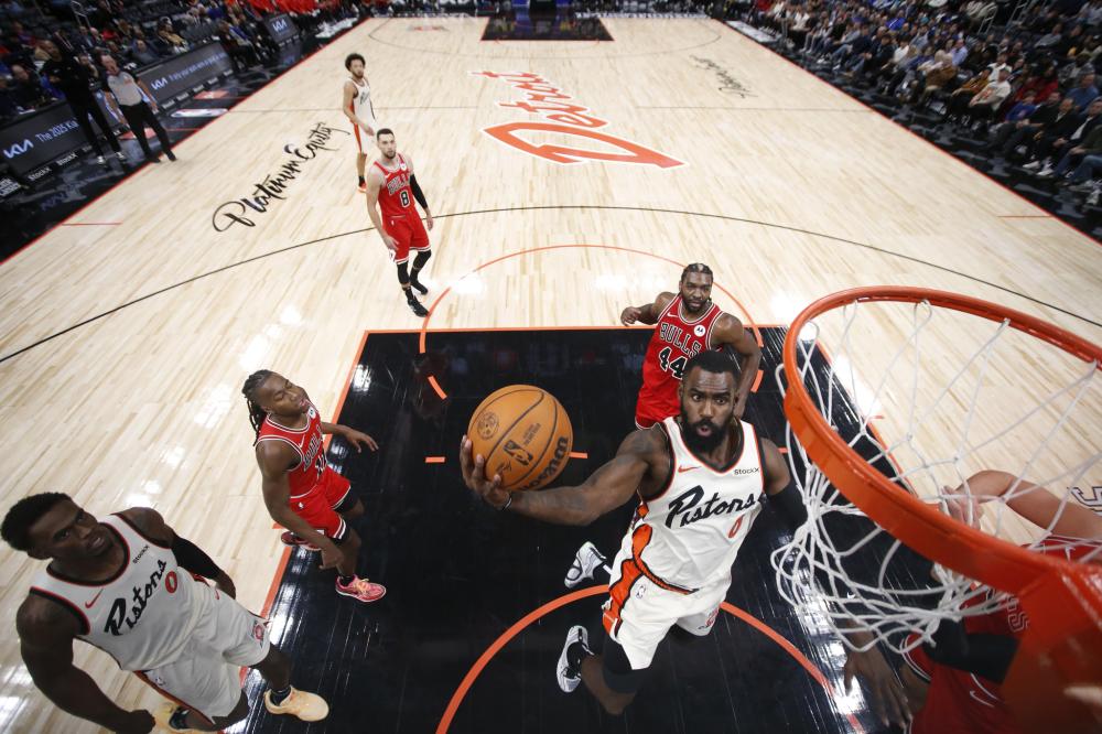 6名新援中 6名新援中