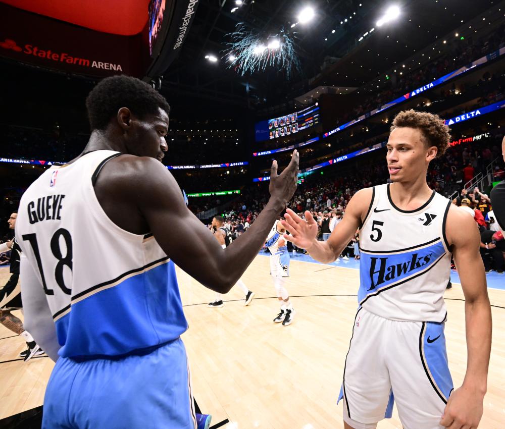 瞬间搬上荧 瞬间搬上荧